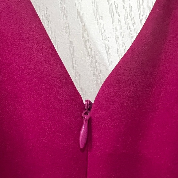 WILL NOT TAKE LESS Vince Camuto Asymmetric Hem Scuba Crepe Dress - Picture 6 of 9